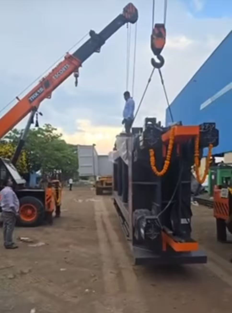 최신 회사 블로그 최신 CNC 개비온 메쉬 기계, 인도에서 성공적으로 시운전 완료