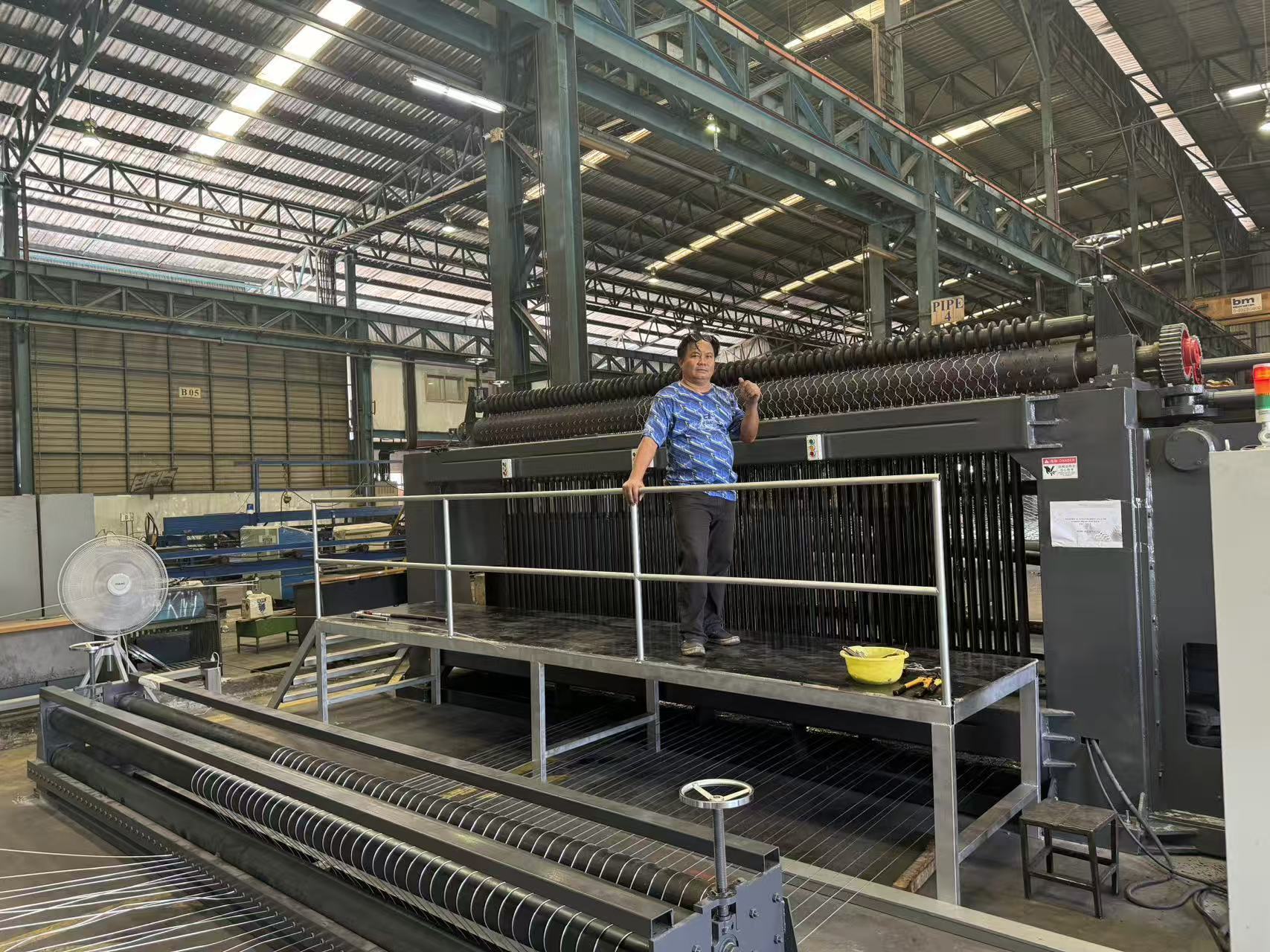 최신 회사 블로그 How to Reduce Downtime When Changing Gabion Mesh Sizes and Wire Specifications