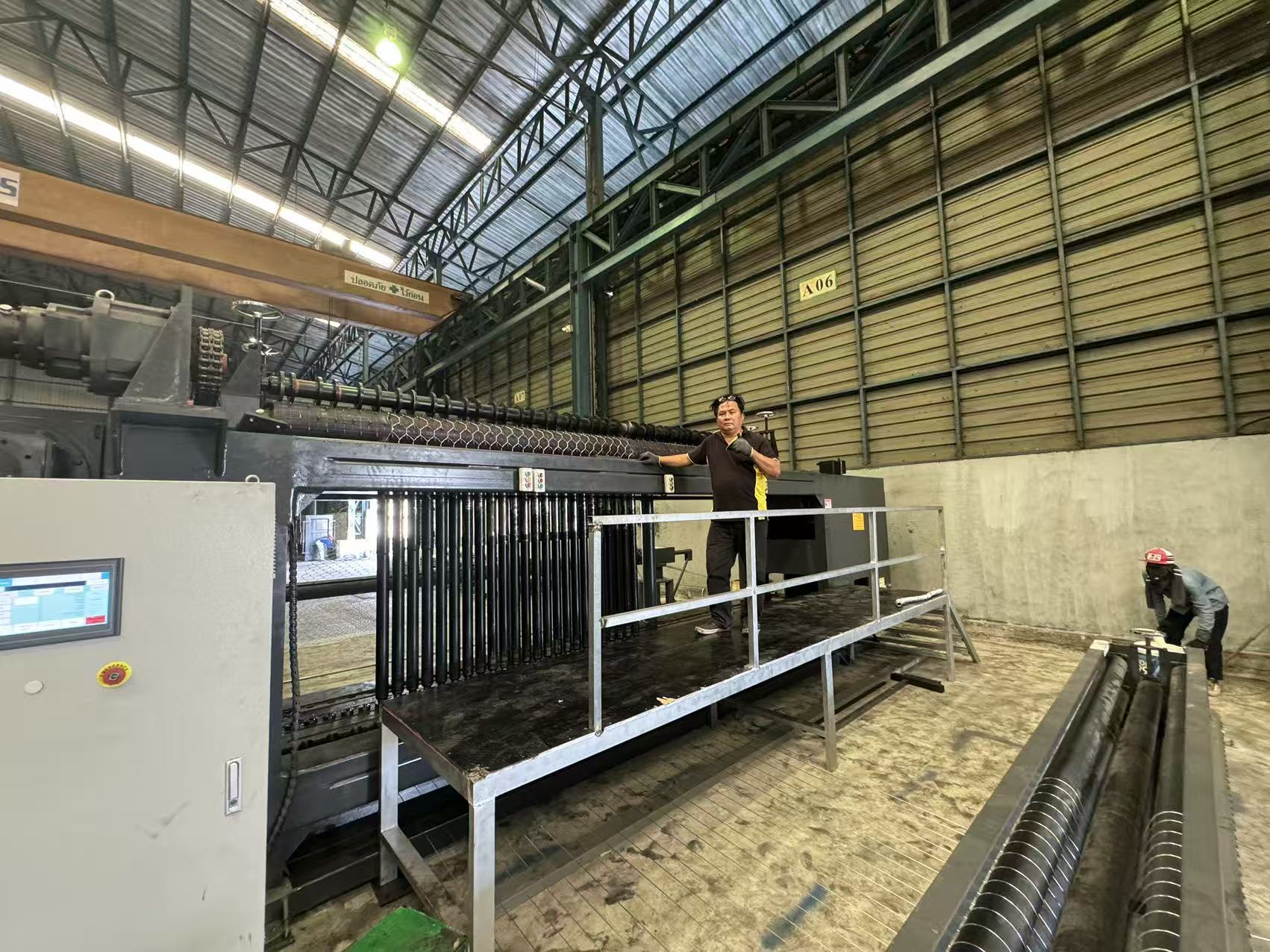 최신 회사 블로그 How to Select the Right Wire Diameter for Your Own Gabion Making Machine